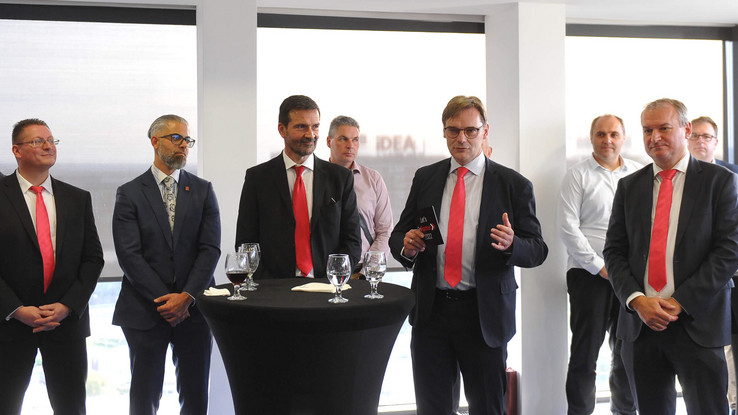 Cerimônia de inauguração da nova subsidiária da Rittal em Belgrado Cerimônia de inauguração da nova subsidiária da Rittal em Belgrado